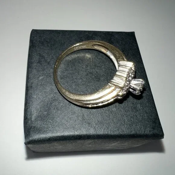 10K Gold Heart-Shaped Diamond Ring With Diamond Accents In Black Gift Box 7.75 - Picture 4 of 6